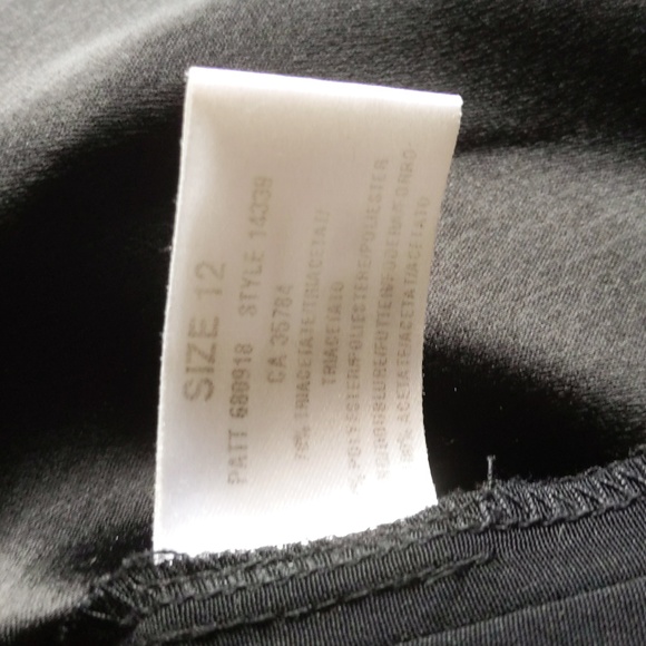 Precis Petite 90s Gown Set - Picture 8 of 16